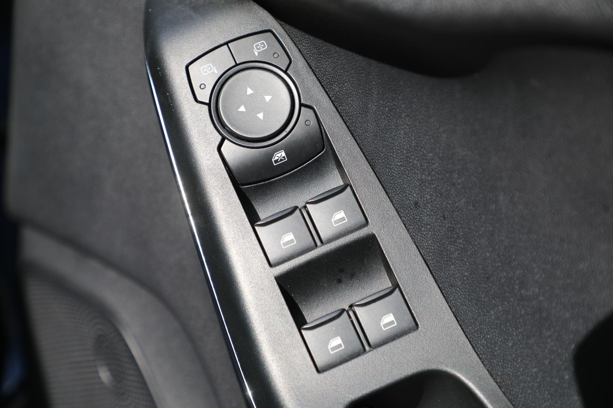 Large vehicle image